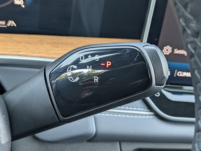 2025 Volkswagen Tiguan SEL R-Line