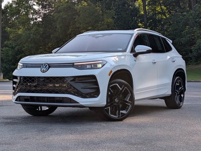2025 Volkswagen Tiguan SEL R-Line