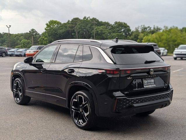 2025 Volkswagen Tiguan SEL R-Line