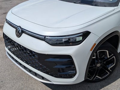 2025 Volkswagen Tiguan SEL R-Line