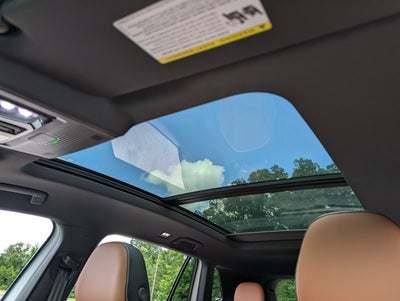 2025 Volkswagen Tiguan SEL R-Line