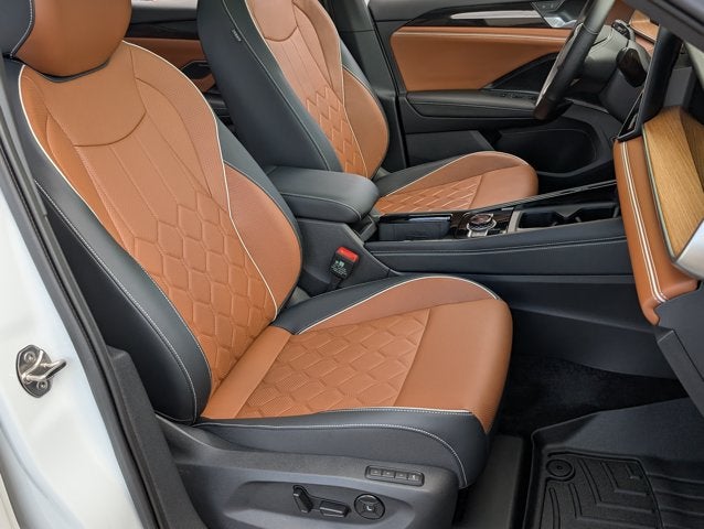 2025 Volkswagen Tiguan SEL R-Line