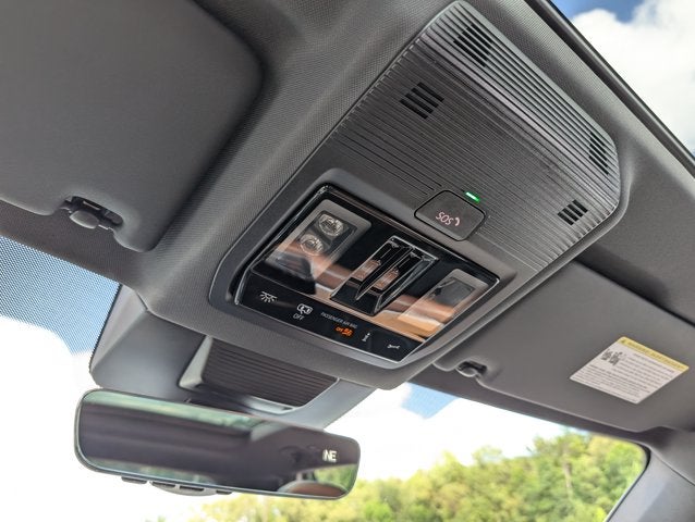2025 Volkswagen Tiguan SEL R-Line