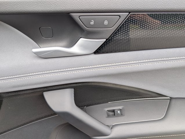 2025 Volkswagen Tiguan SE