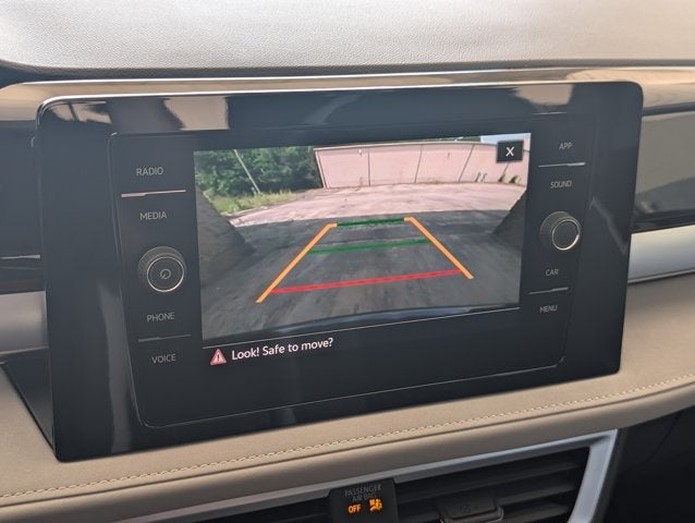 2025 Volkswagen Taos SE