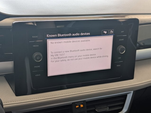 2025 Volkswagen Taos SE