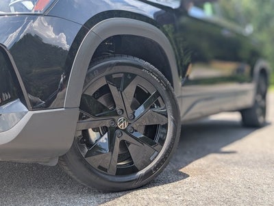 2025 Volkswagen Taos SE
