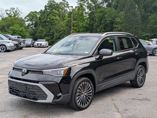 2025 Volkswagen Taos SE