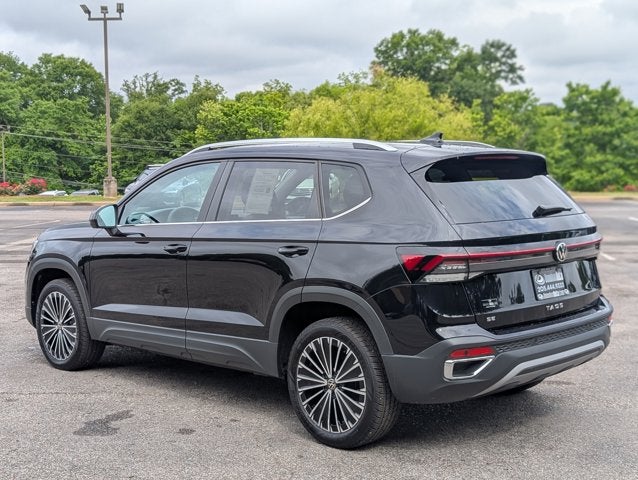 2025 Volkswagen Taos SE
