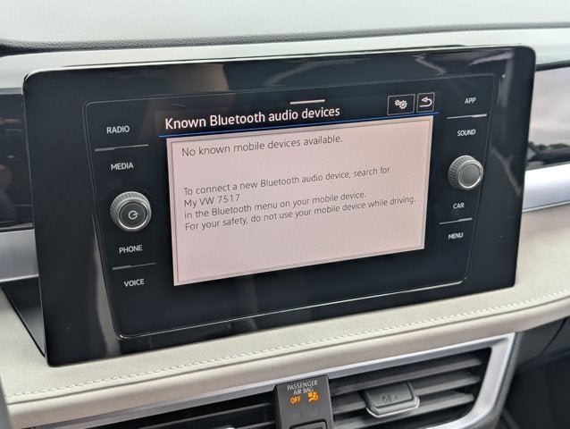 2025 Volkswagen Taos SE