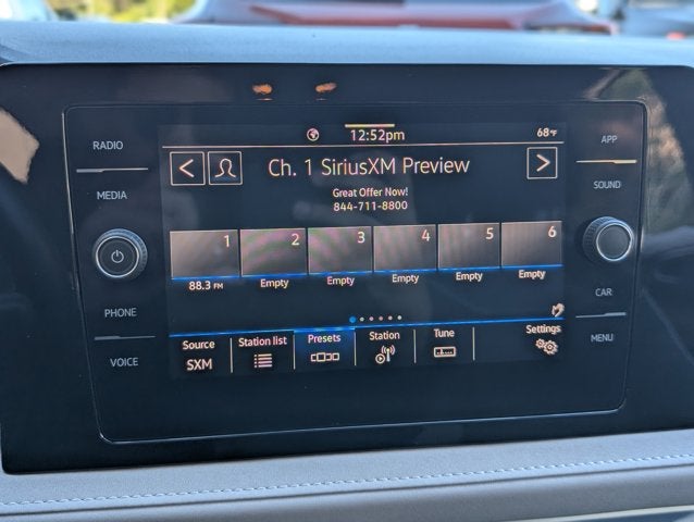 2025 Volkswagen Taos SE