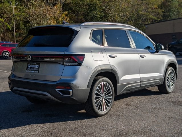 2025 Volkswagen Taos SE