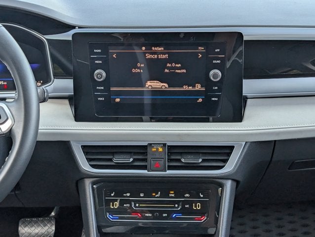 2025 Volkswagen Taos SE