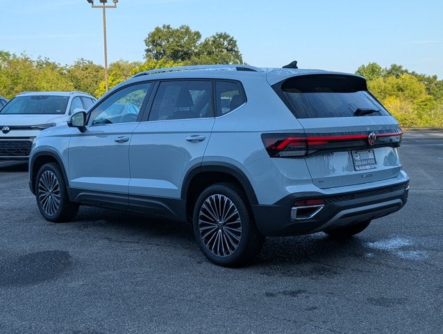 2025 Volkswagen Taos SE