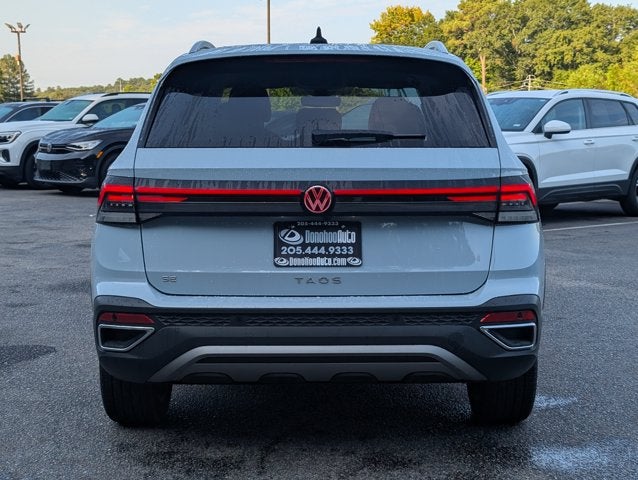 2025 Volkswagen Taos SE