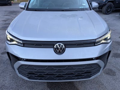 2025 Volkswagen Taos SE