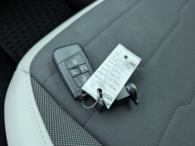 2025 Volkswagen Taos SE