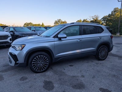 2025 Volkswagen Taos SE