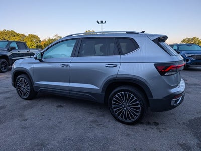 2025 Volkswagen Taos SE