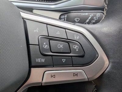 2025 Volkswagen Taos SE