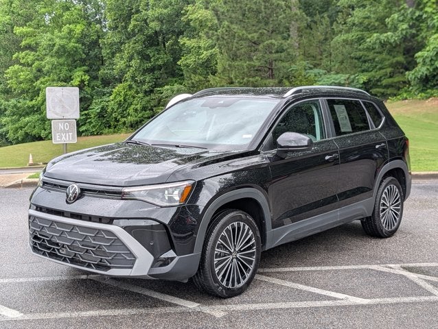 2025 Volkswagen Taos SE