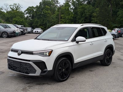 2025 Volkswagen Taos SE