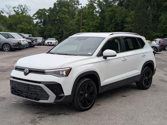 2025 Volkswagen Taos SE