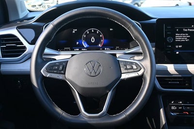 2025 Volkswagen Taos SE