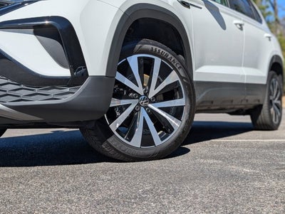 2024 Volkswagen Taos SE