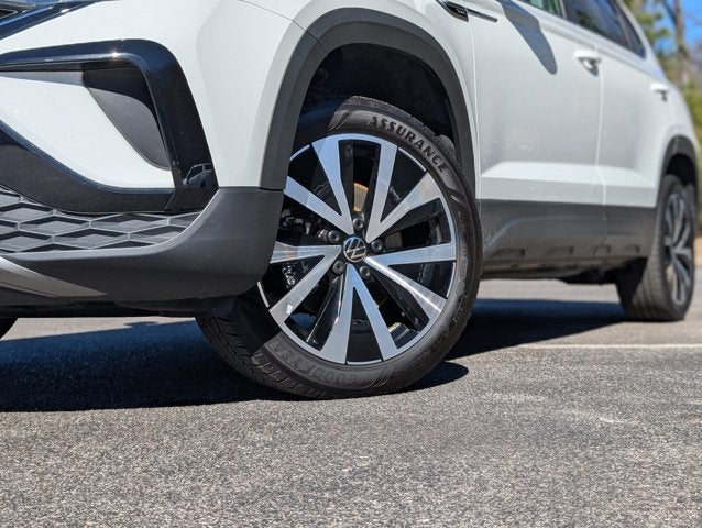 2024 Volkswagen Taos SE
