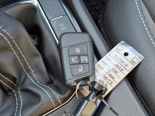 2024 Volkswagen Taos SE