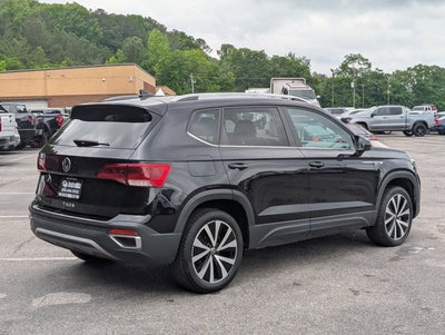 2024 Volkswagen Taos SE
