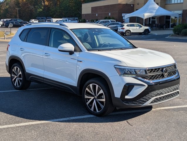 2024 Volkswagen Taos SE