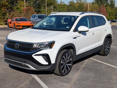 2024 Volkswagen Taos SE