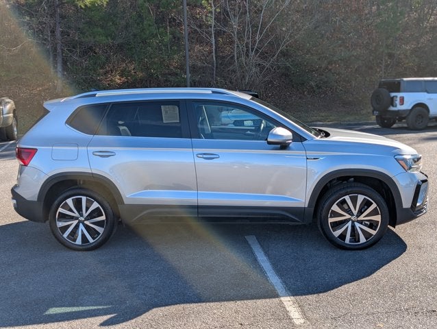 2024 Volkswagen Taos SE