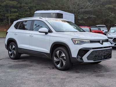 2025 Volkswagen Taos SE