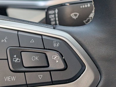 2025 Volkswagen Taos SE