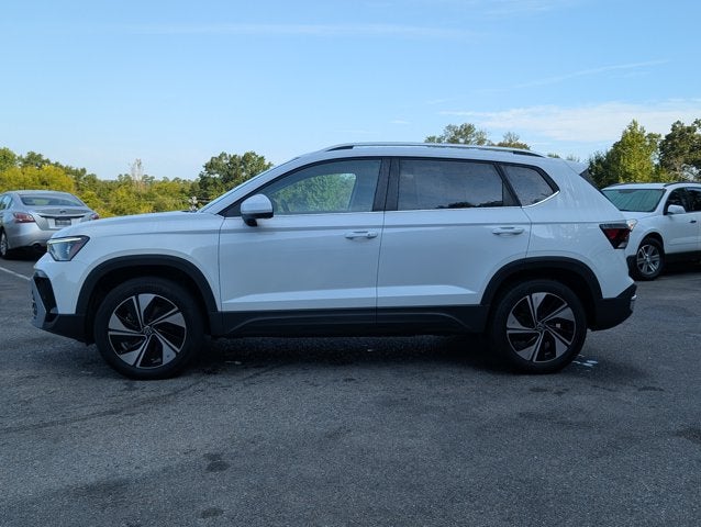 2025 Volkswagen Taos SE