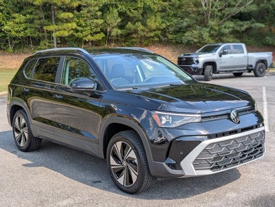 2025 Volkswagen Taos SE
