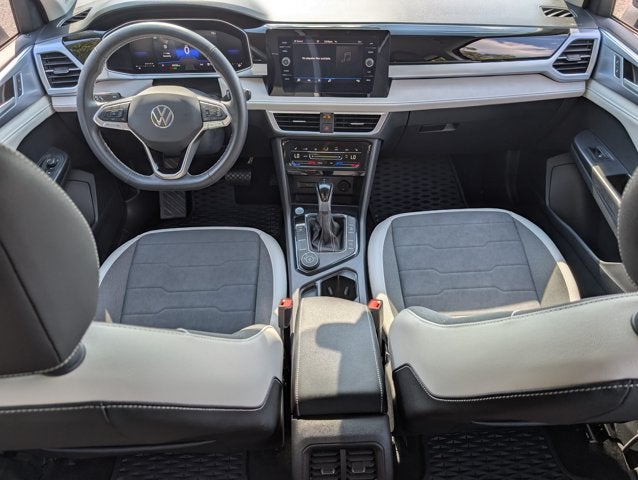 2025 Volkswagen Taos SE
