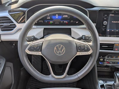 2025 Volkswagen Taos SE