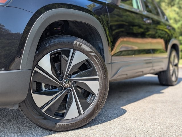 2025 Volkswagen Taos SE