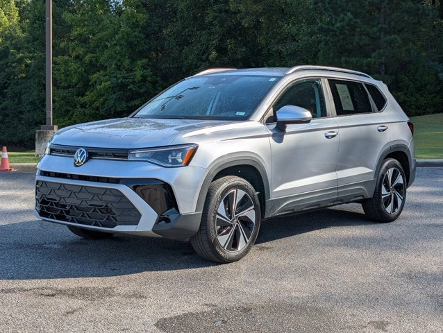 2025 Volkswagen Taos SE