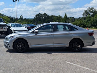 2025 Volkswagen Jetta SE