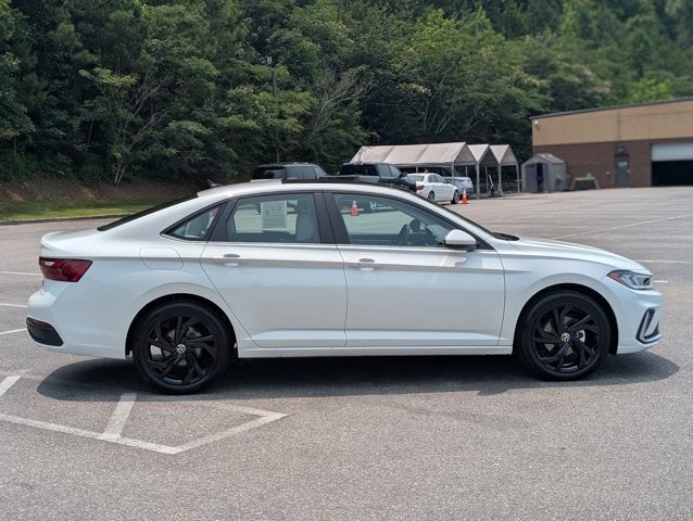 2025 Volkswagen Jetta SE