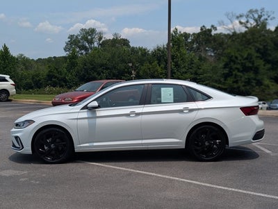 2025 Volkswagen Jetta SE