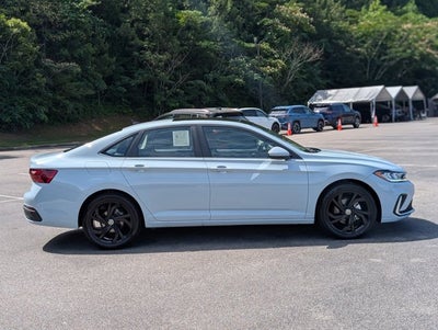 2025 Volkswagen Jetta SE
