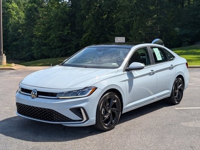 2025 Volkswagen Jetta SE