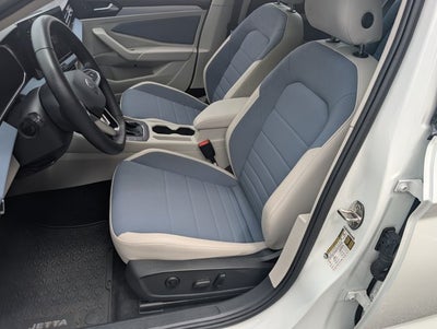 2025 Volkswagen Jetta SE