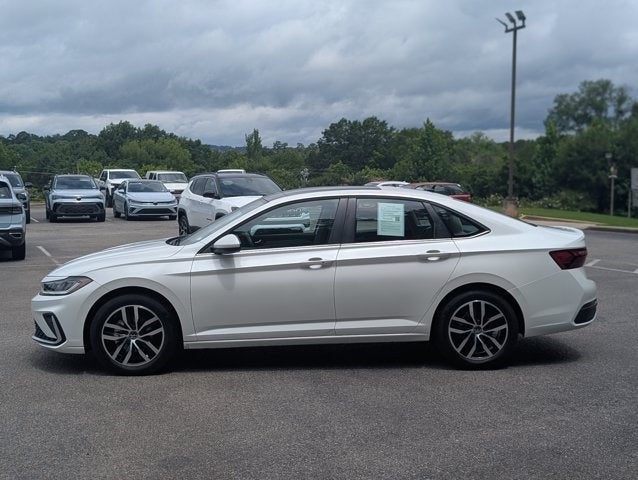 2025 Volkswagen Jetta SE